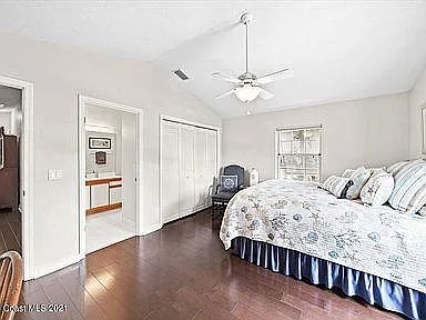 136 10th Ave — Photo 27