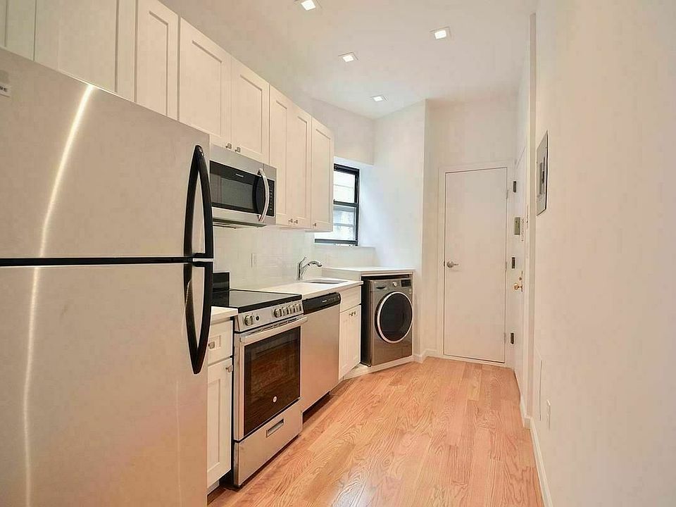 1st image of 406 W 48th St APT 5RW