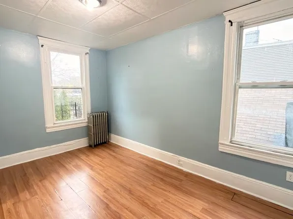 608 57th Street image 12 of 33