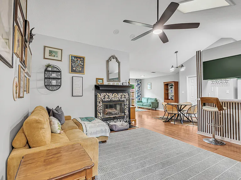 4 Falcon Ridge Ln — Photo 51