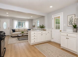 20 Rayburn Rd #1, Stoughton, MA 02072