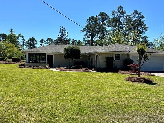 2nd image of 300 Lewis Dr