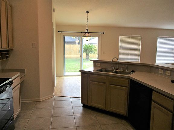 5th image of 12332 Bucks Harbor Dr N