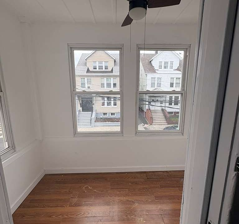 1st image of 168 Schuyler Ave #1