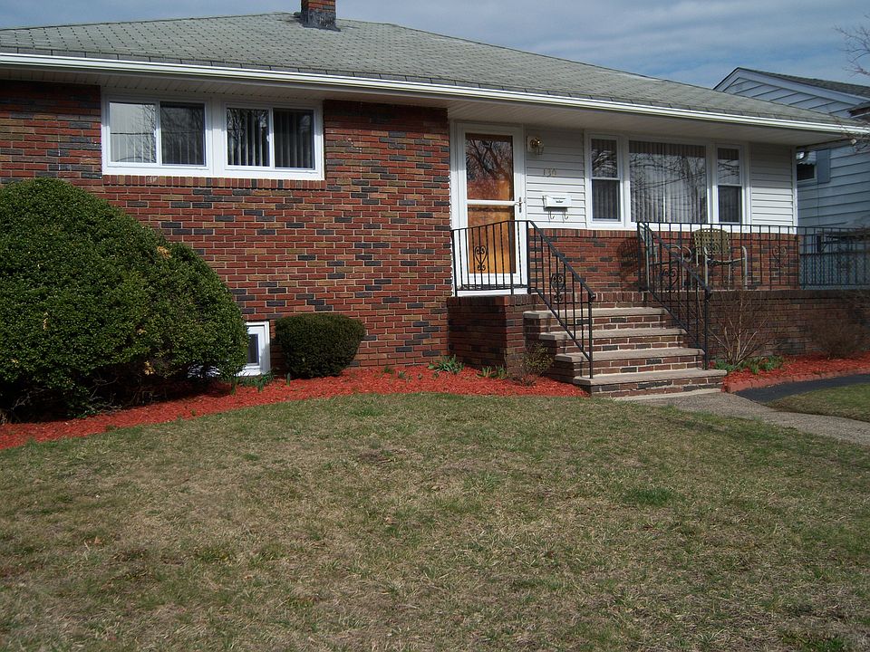 2nd image of 130 Emerson Ave