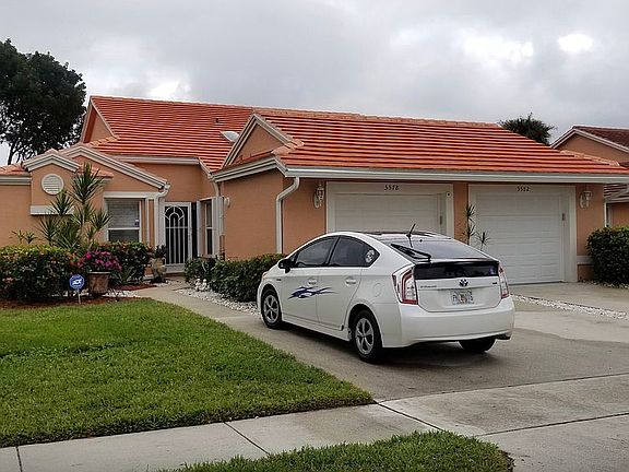 2nd image of 5578 Royal Lake Cir