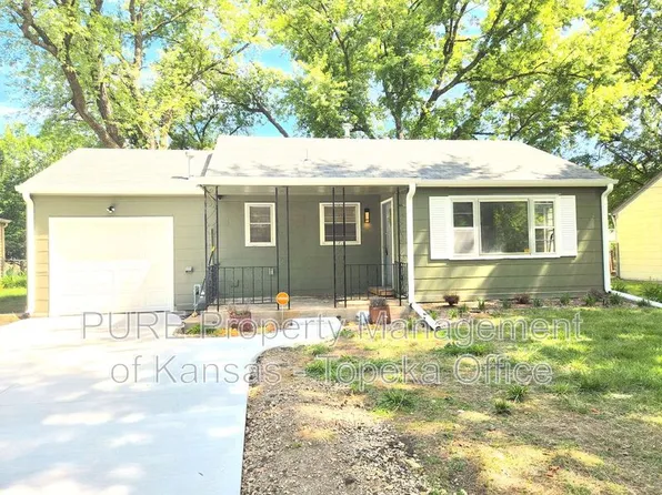 2416 SW 25th Dr, Topeka, KS 66611