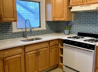 10 Alexine Ave, East Rockaway, NY 11518