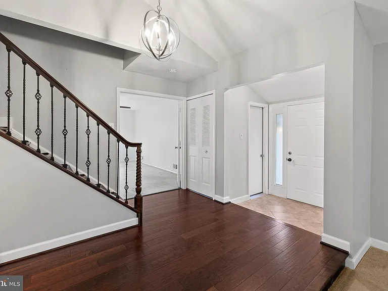 126 Hopeland Ln — Photo 11