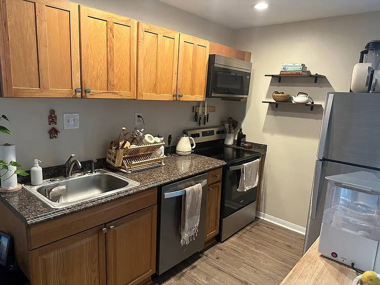 1115 Taulbee Ln #B — Photo 9