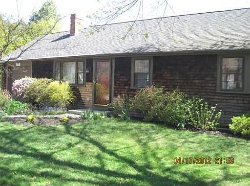 2nd image of 175 Essex St