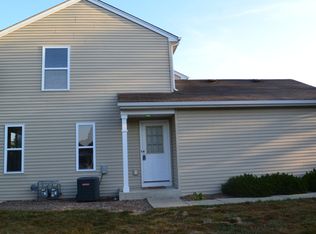 1400 Hunters Ridge Dr UNIT 61, Genoa City, WI 53128