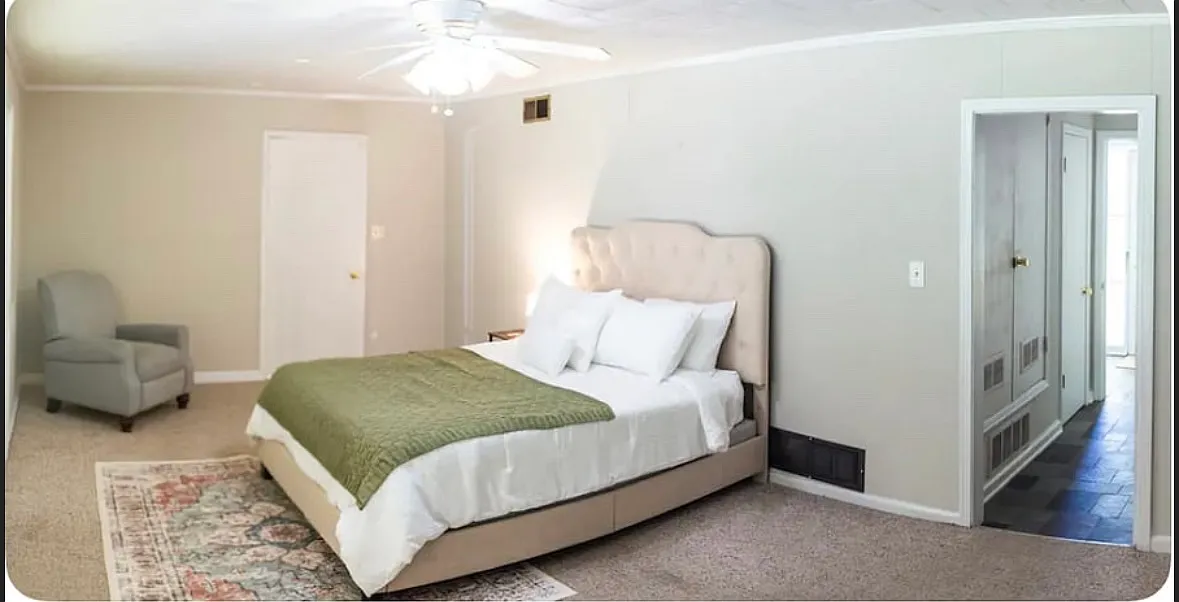 3 bed, $2,400 — Photo 2