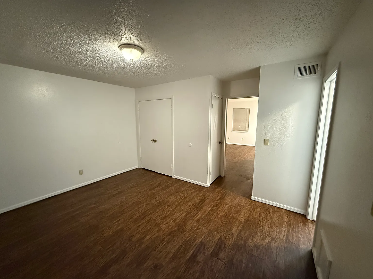 Peartree Apartments — Photo 4