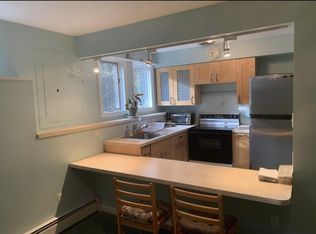 13 Johnnycake Ln, New Hartford, CT 06057