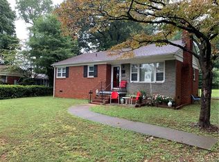 3840 Whitehall Dr, Charlotte, NC 28208