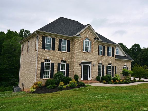 3rd image of 314 Two Creek Dr