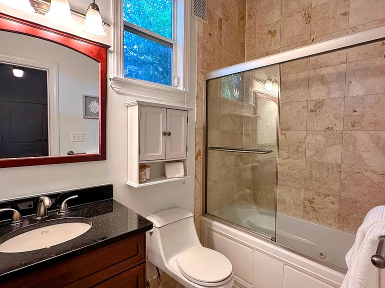 1430 Newton St NW #201 — Photo 8