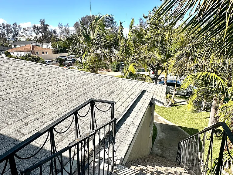 6024 1/2 Dauphin St — Photo 15