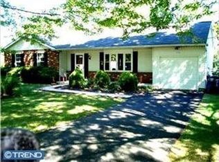 1498 Woodview Rd, Yardley, PA 19067