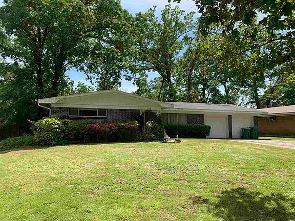 2nd image of 2613 Weaver Pl