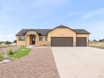 1054 W Meadowmoor Dr, Pueblo West, CO, 81007