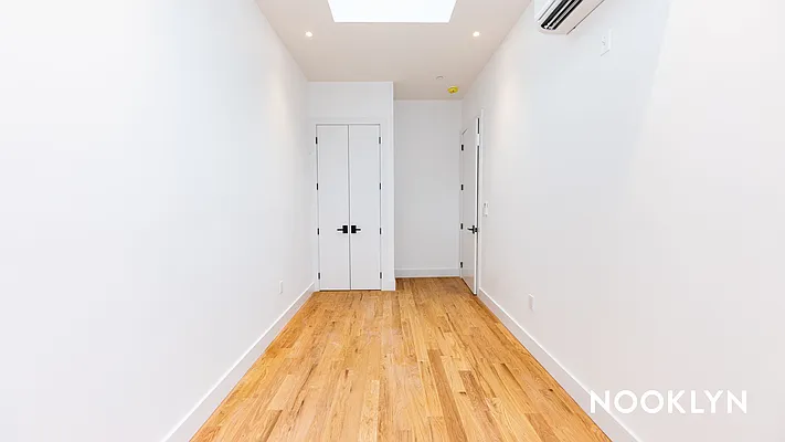 Rented by Nooklyn NYC LLC | media 15