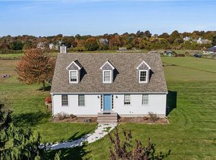 62 Howland Ave, Middletown, RI 02842