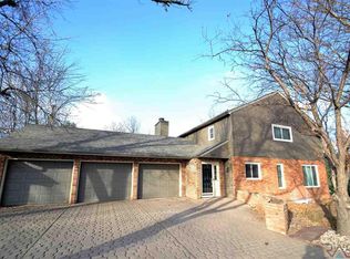 2317 S Holt Ave, Sioux Falls, SD 57103