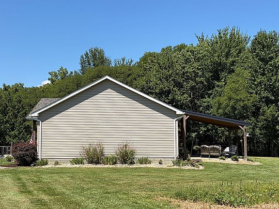 5th image of 16834 Bodman Rd