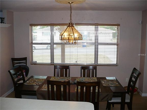 3rd image of 909 S San Remo Ave