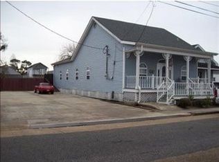 522 3rd St, Gretna, LA 70053