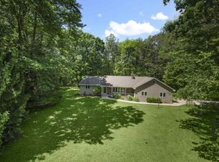 912 Deer Track Ct, Oneida, WI 54155