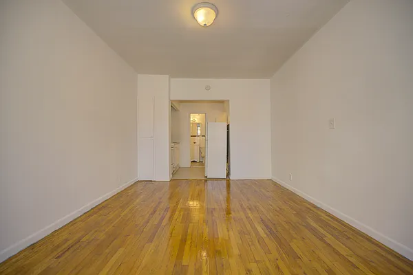 Rented by Bond New York | media 21