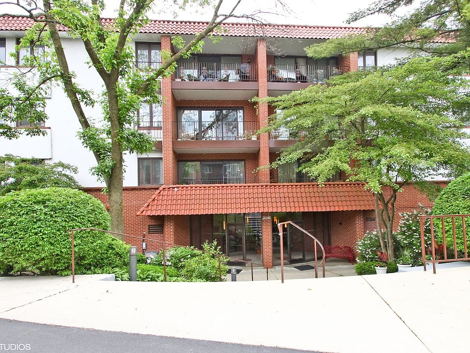 1st image of 2046 Saint Johns Ave APT 4A