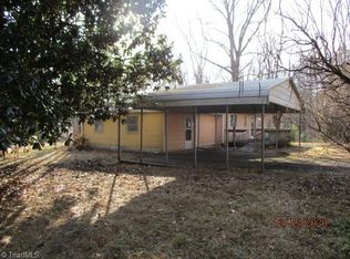 4880 Stoney Point Ln, Walkertown, NC 27051