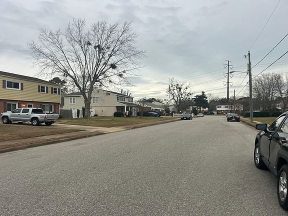 4th image of 453 Bonifay Dr