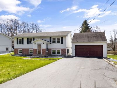 726 Elm St, Groton, NY, 13073