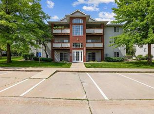 2504 Rushmore Dr #75, Iowa City, IA 52246