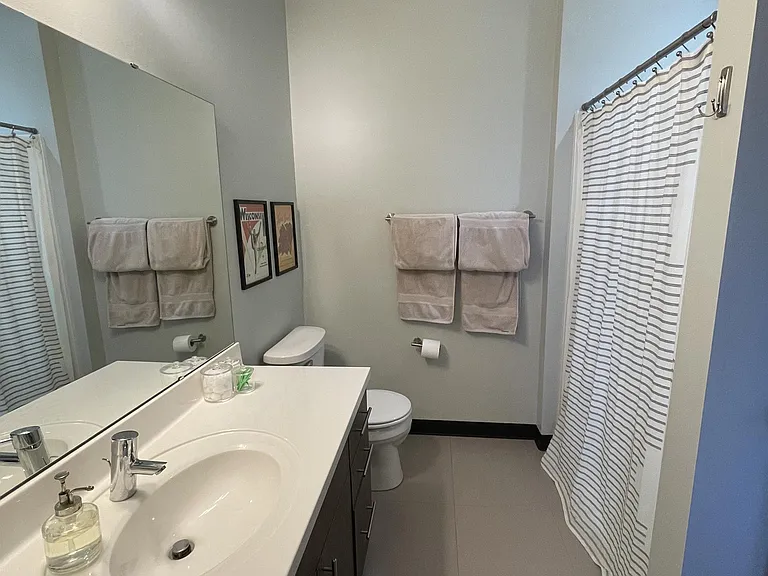 1530 N Jackson St #402 — Photo 12