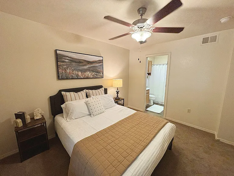 Aviator - Bedroom 1