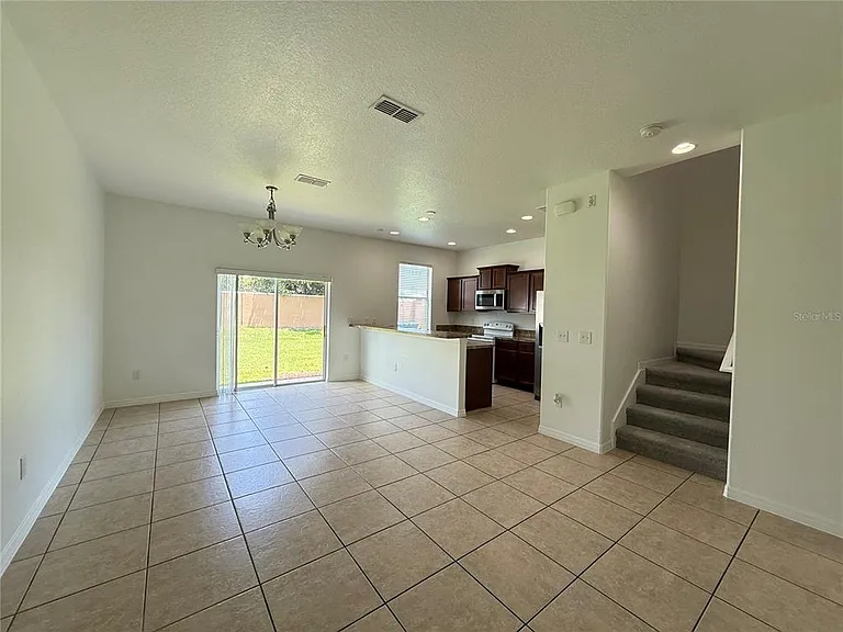 10713 Savannah Landing Cir — Photo 7