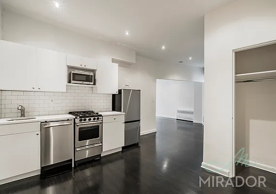 Rented by Mirador Real Estate | media 6