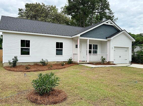 1st image of 1833 Woodland Rd