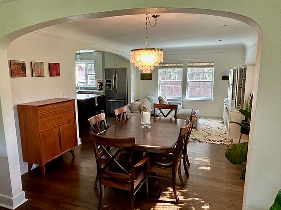 Dining room adjacent to family room/kitchen