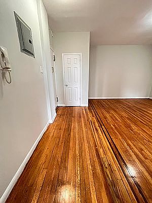 2nd image of 3752 89th St APT 4K