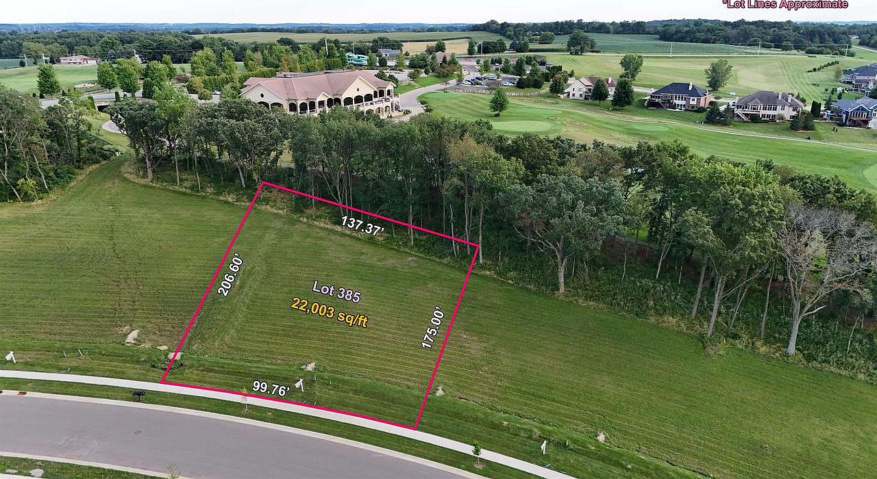 L385 Interlachen Avenue #385