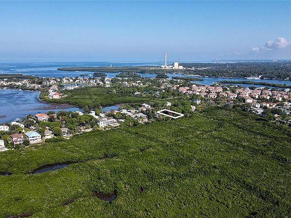 2nd image of 1615 Sea Breeze Dr
