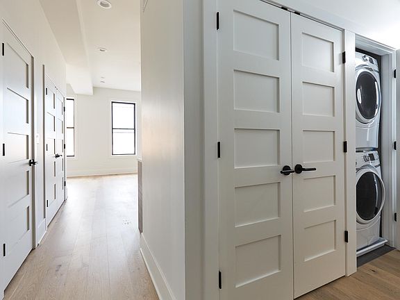 5th image of 3056 W Diversey Ave #2