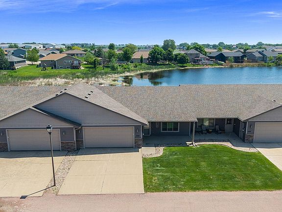 3rd image of 1006 Tanner Ct Court